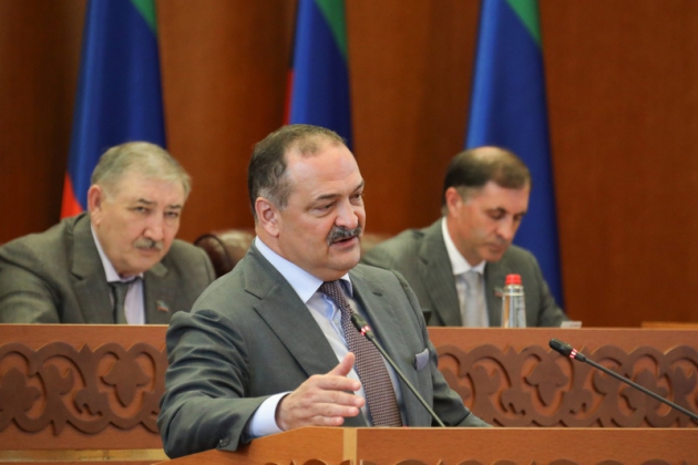 Сергей Меликов выступил на итоговой сессии Народного Собрания Республики Дагестан