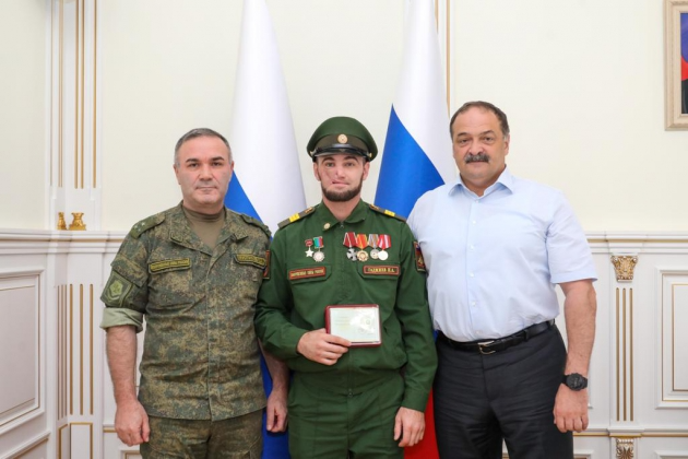 Сергей Меликов вручил Орден Мужества дагестанцу Ибрагимхалилу Гаджиеву