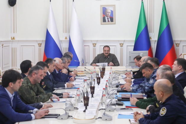 Под руководством Сергея Меликова обсуждены меры социальной поддержки семей добровольцев и мобилизованных граждан