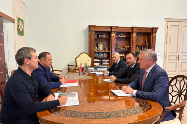 Глава Дагестана и генеральный директор «Газпром межрегионгаз» обсудили реализацию программы догазификации в Дагестане
