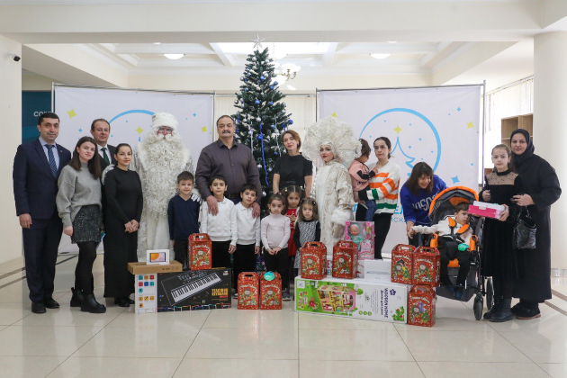Сергей Меликов исполнил мечты детей из Дагестана и ДНР в рамках акции «Ёлка желаний»