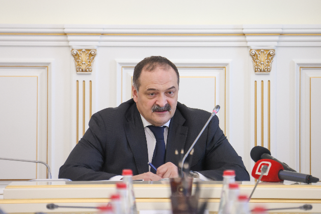 Сергей Меликов провел заседание Комиссии по противодействию коррупции в РД