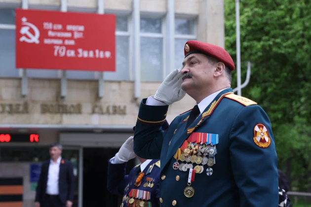 Сергей Меликов поучаствовал в мемориальной церемонии ко Дню Победы