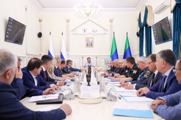 Сергей Меликов прoвел заседание Антитеррористической комиссии в РД