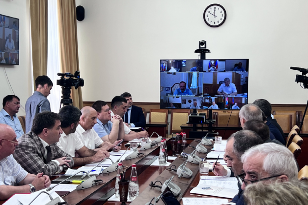 Сергей Мeликов провел совещание по актуальным вопросам