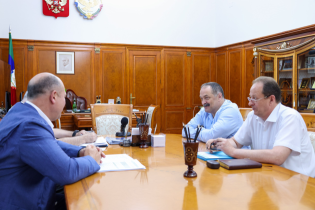 Сергей Меликов и Ильяс Умаханов обсудили проведение парламентского форума в Дагестане
