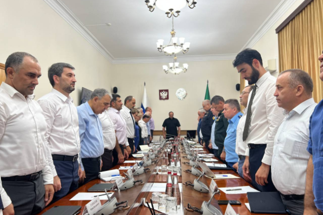 Глава Дагестана провел экстренное совещание по случаю ЧС вблизи населенного пункта Новокули