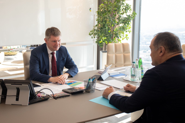 Максим Решетников и Сергей Меликов обсудили туристический потенциал Республики Дагестан