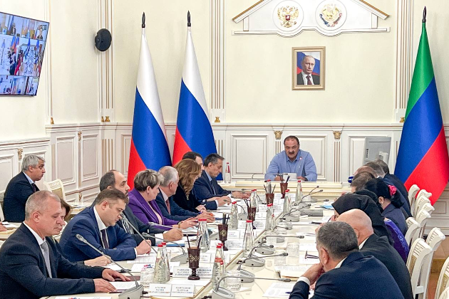 Сергей Меликов провел заседание комиссии по координации оказания помощи участникам СВО и их семьям