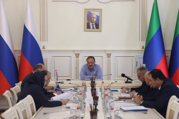 Сергей Меликов обсудил с правительством региона развитие агропромышленного комплекса и вопросы природоохранных мероприятий