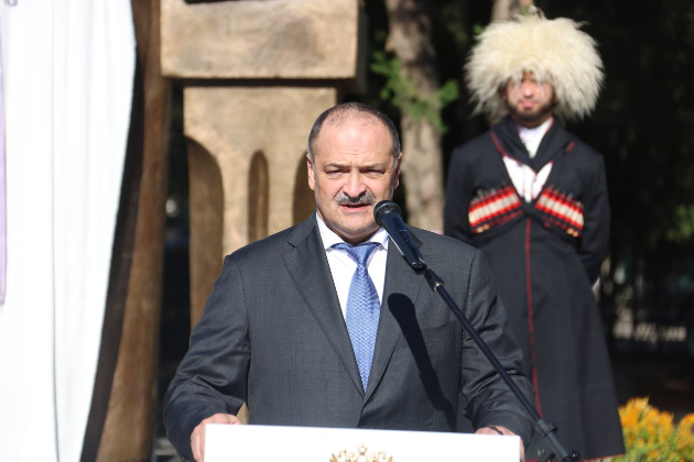 Сергей Меликов принял участие в праздновании 80-летия ДГПУ