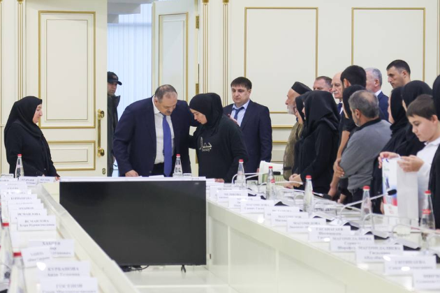 Сергей Меликов встретился с семьями участников спецоперaции