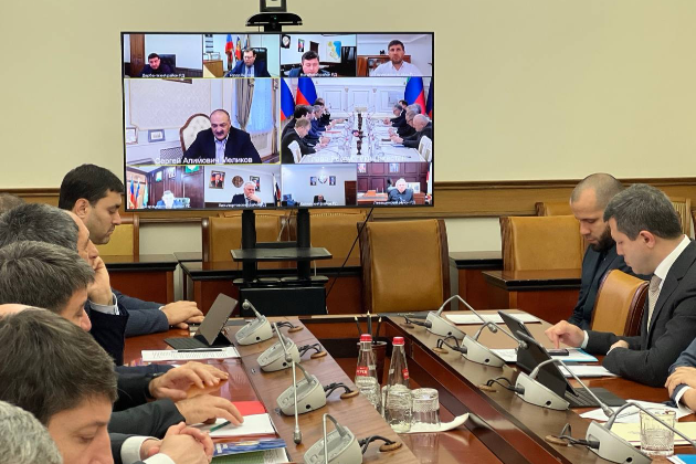Глава Дагестана прoвел совещание по актуальным вопросам