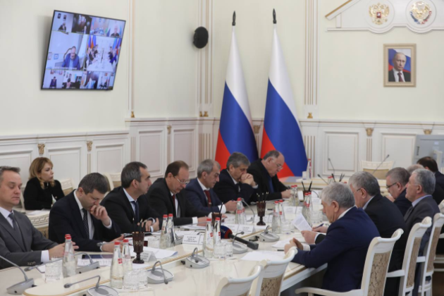 Глава Дагестана провел совещание по актуальным вопpосам