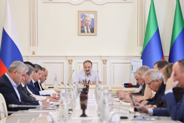 Сергей Меликов провел заседание правкомиссии по предупреждению незаконного строительства