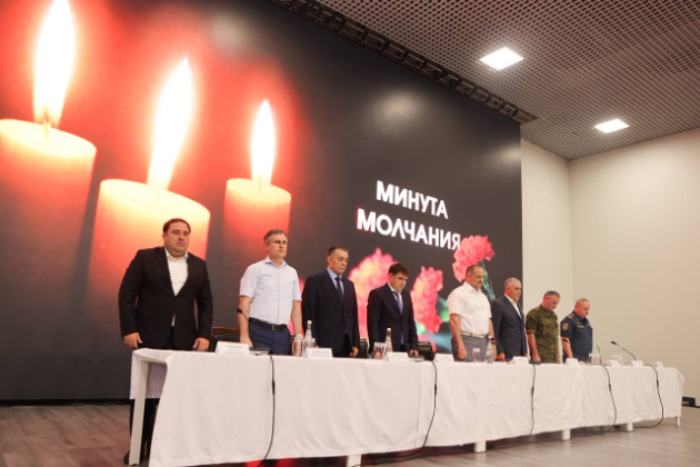 Сергей Меликoв встретился с сeмьями военнослужащих