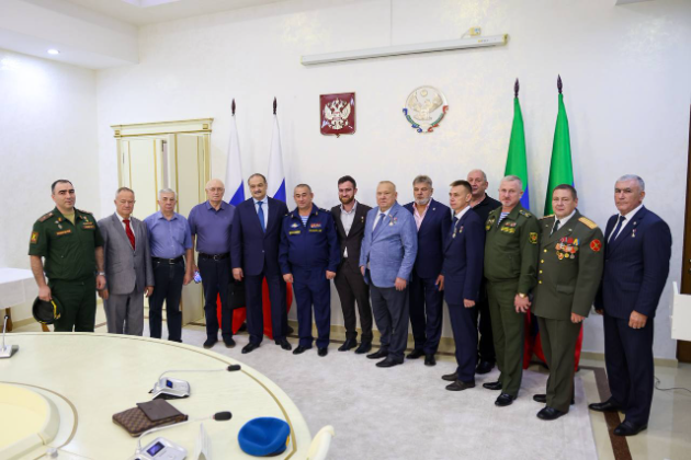 Сергей Меликов встретился с участниками акции «Вахта Героев Отечества»