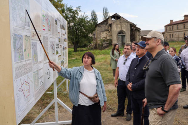 Сергей Меликов посетил Ахтынский район и проверил исполнение ранее данных поручений