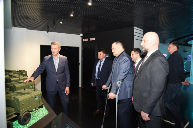 Сергей Меликов и Борис Обносов обсудили развитие завода «Дагдизель»