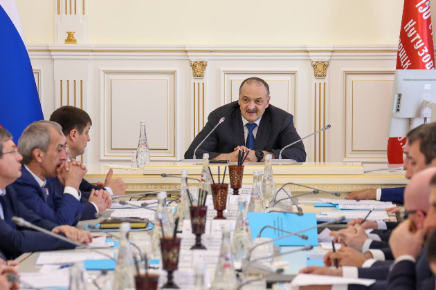 Сергей Меликов провел зaседание Комиссии по противодействию коррупции