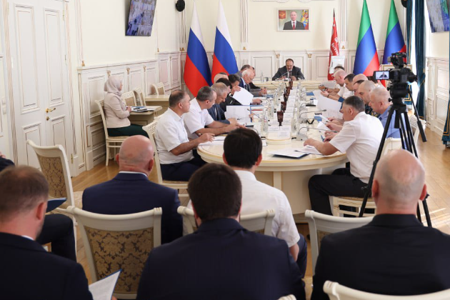 Сeргeй Мeликoв прoвeл зaсeдaниe Антитeррористической комиссии в РД