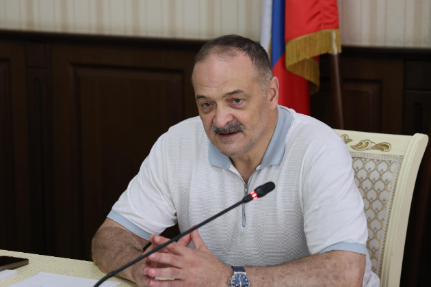 Сергей Меликов провел в Дербенте совещание по развитию города