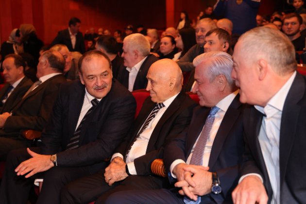 80-летний юбилей отметил первый на Северном Кавказе олимпийский чемпион по вольной борьбе Загалав Абдулбеков