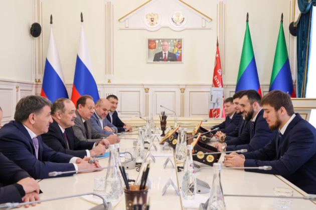 Сергей Меликов встретился с триумфаторами чемпионата мира по боксу