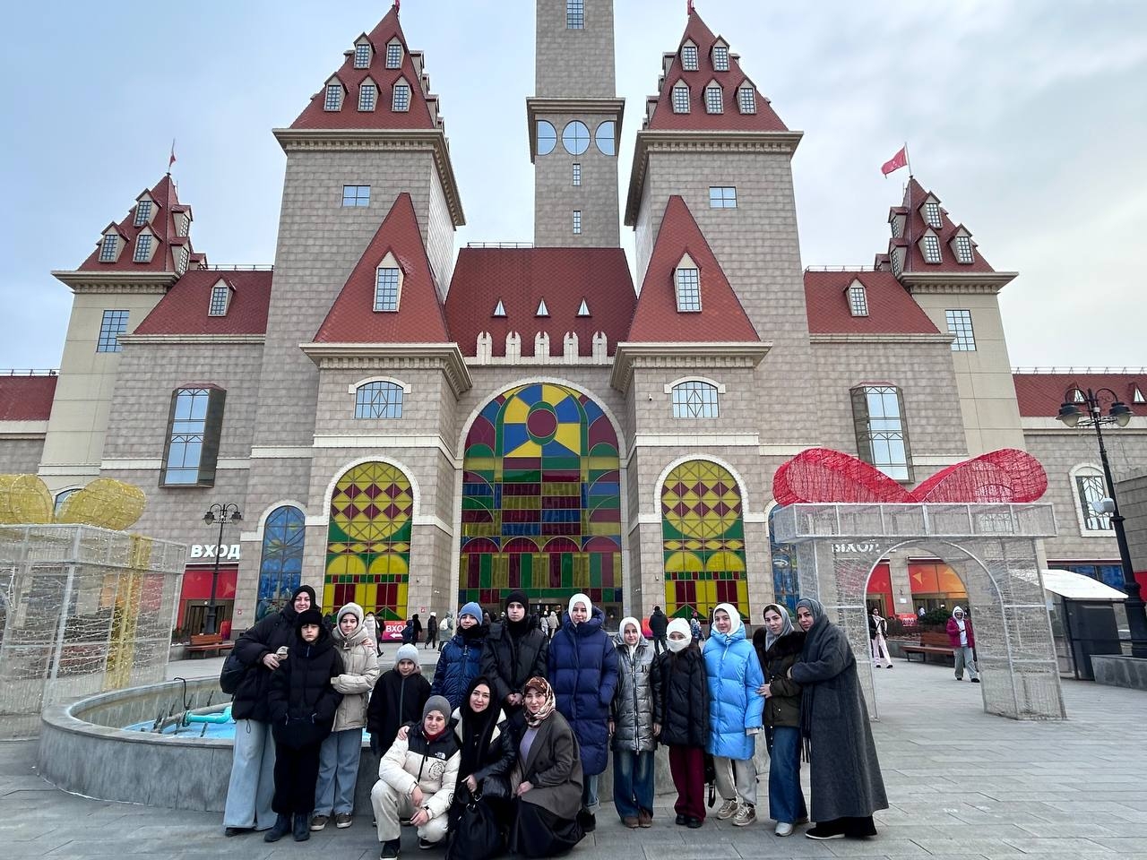 Детям участников СВО из Дагестана организовали поездку в Москву по поручению Сергея Меликова