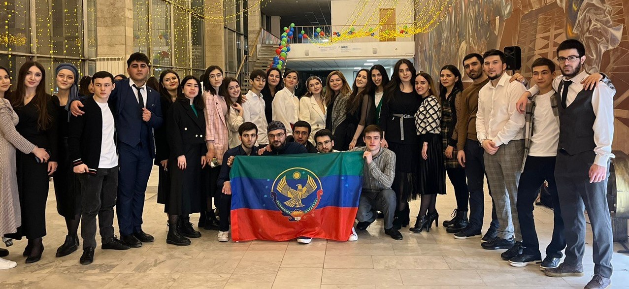 В Российском национальном исследовательском медицинском университете имени Н.И. Пирогова прошел вечер, посвященный 100-летию со дня рождения Р.Гамзатова