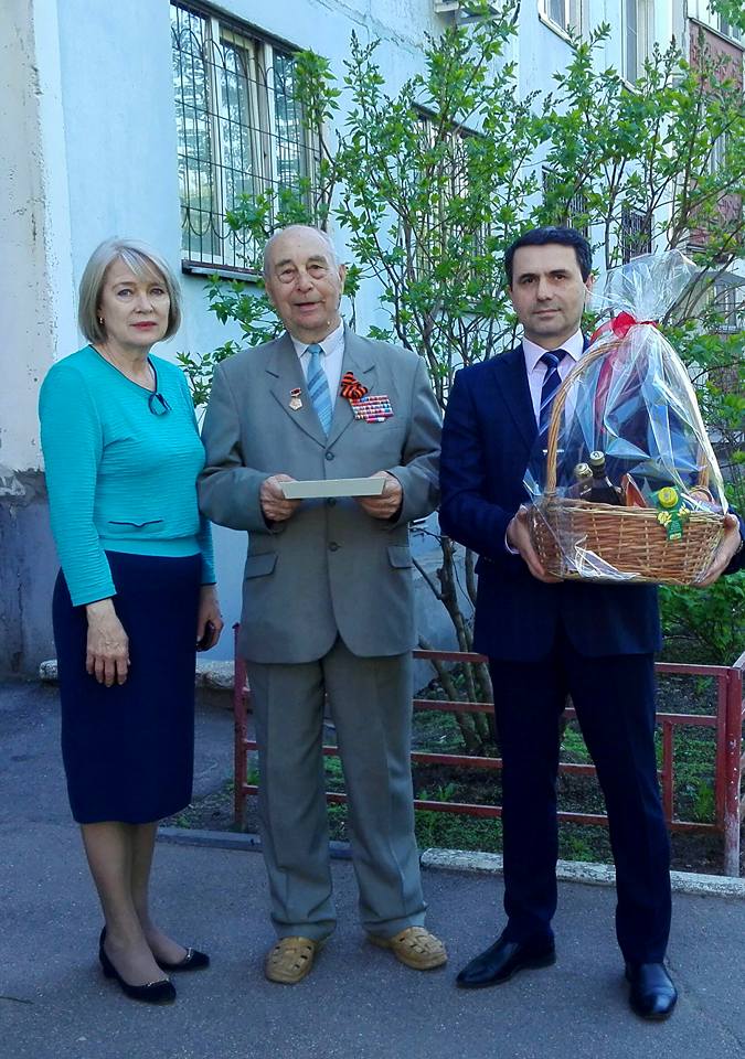 Поздравление ветеранов с Днем Победы