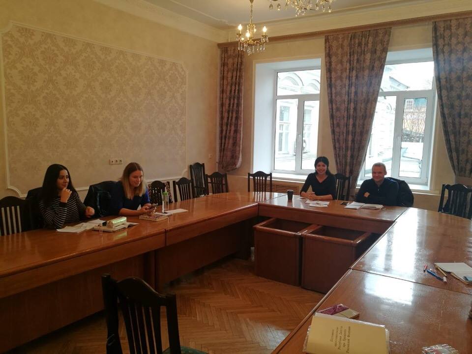 Изучение иностранных языков в Постпредстве РД