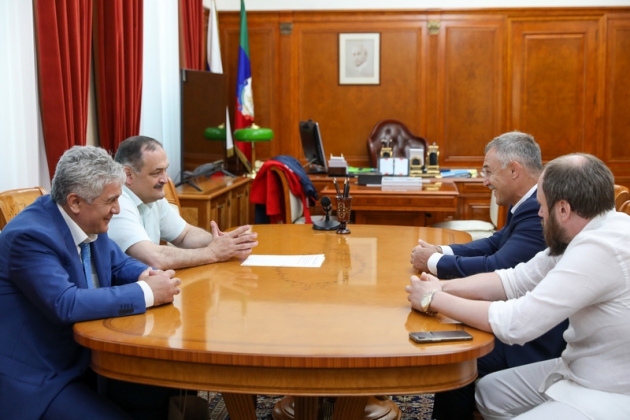 Сергей Меликов встретился с известным советским самбистом Владимиром Япринцевым