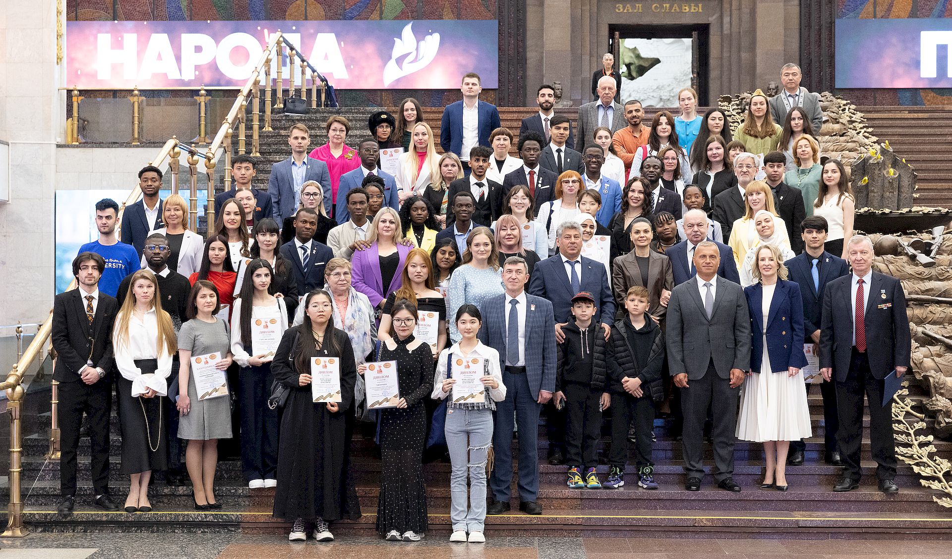 Постоянный представитель Республики Дагестан при Президенте Российской Федерации принял участие в церемонии награждения победителей VI Конкурса чтецов «Победа в сердцах поколений»