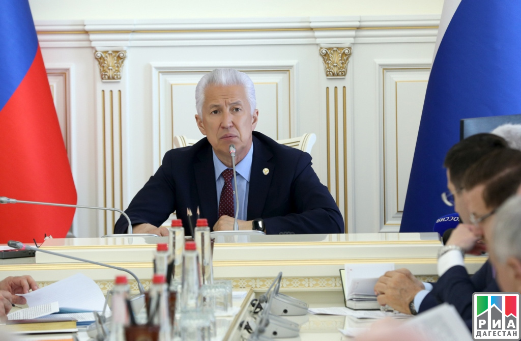 Владимиру Васильеву доложили, как реализуются в Дагестане нацпроекты