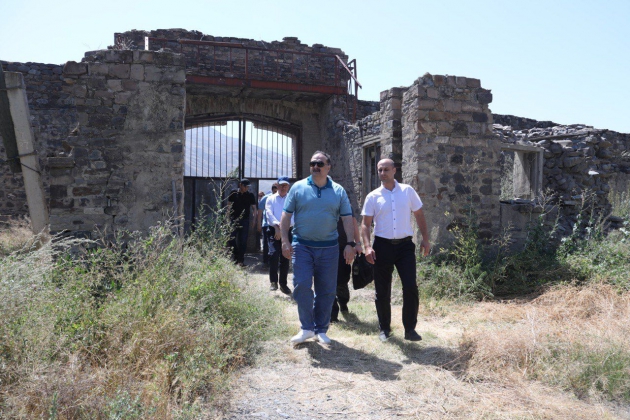 Глава Дагестана поручил выработать предложения по восстановлению Ахтынской крепости