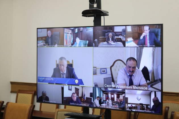 Под руководством главы Дагестана обсуждены перспективы развития экономики региона
