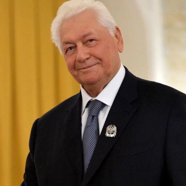 Глава Дагестана Сергей Меликов поздравил Магомедали Магомедова с днем рождения