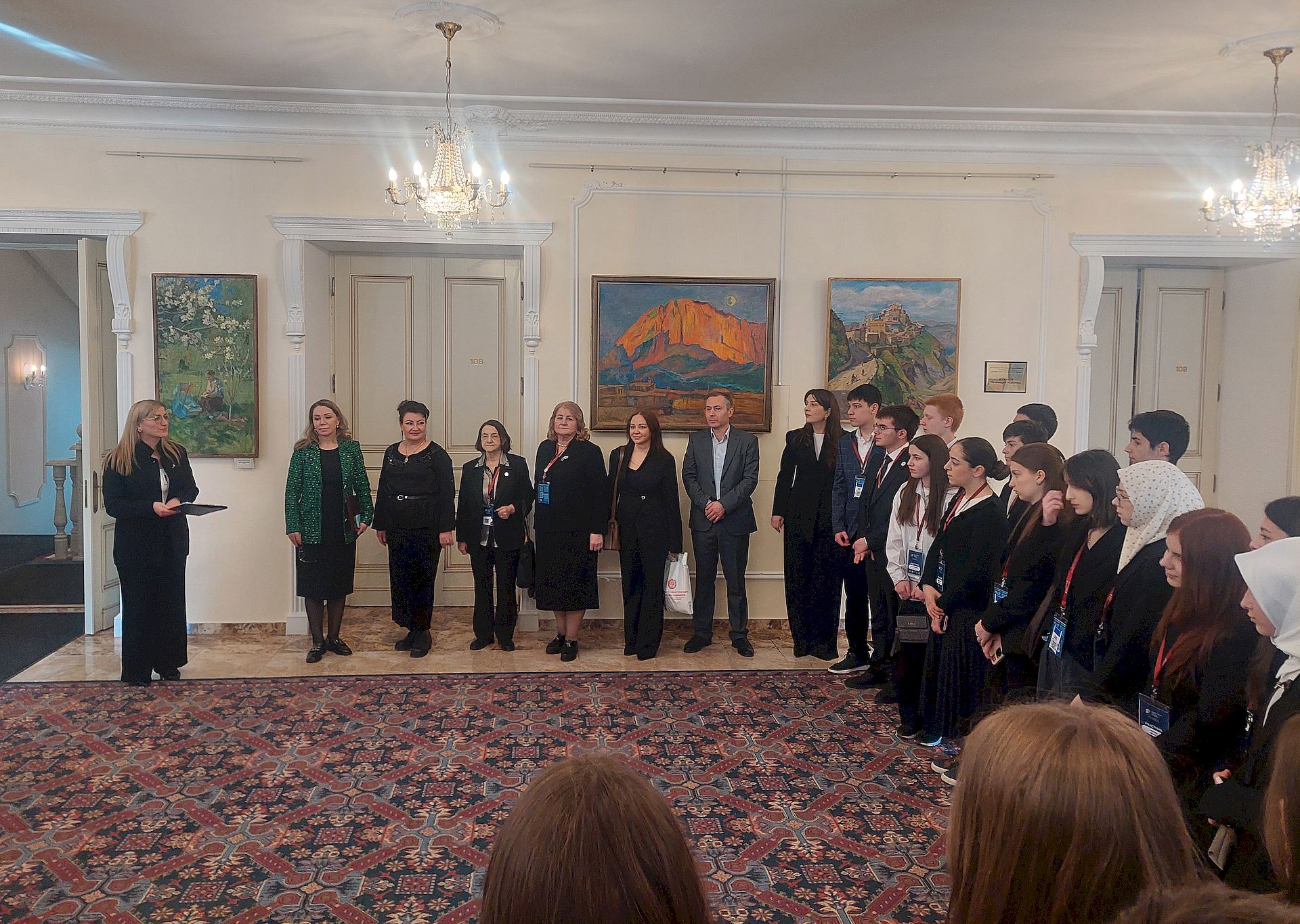 Постпредство Дагестана радушно приняло делегацию дагестанских школьников – участников проекта «Шаг в будущее»