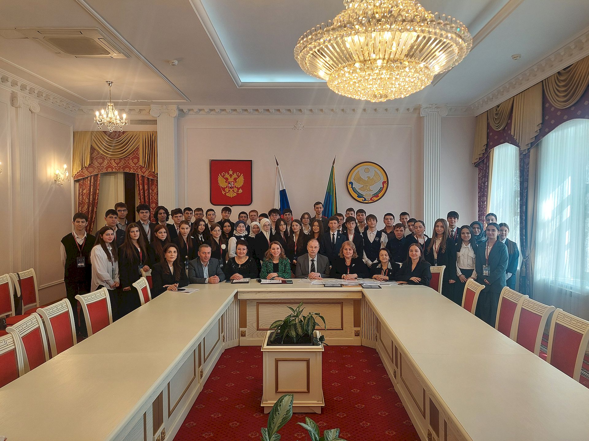 Постпредство Дагестана радушно приняло делегацию дагестанских школьников – участников проекта «Шаг в будущее»