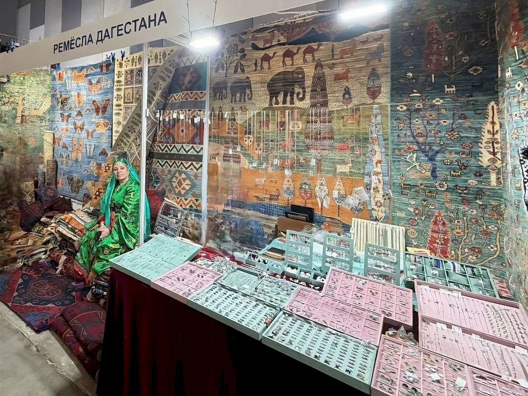 XXV выставка-ярмарка народных художественных промыслов и ремёсел России «Жар-птица. Весна — 2026»