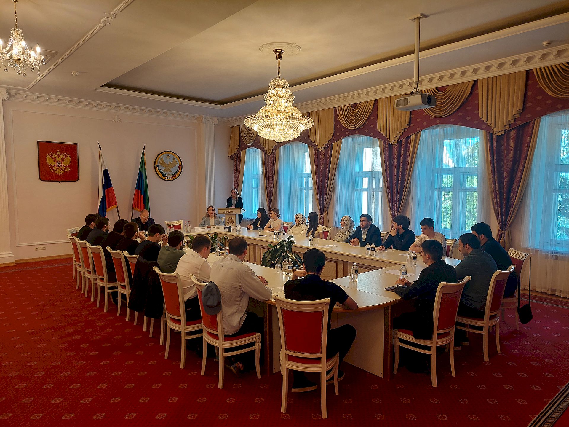 Руководство Постпредства Дагестана провело рабочую встречу с председателями дагестанских студенческих объединений ВУЗов Москвы