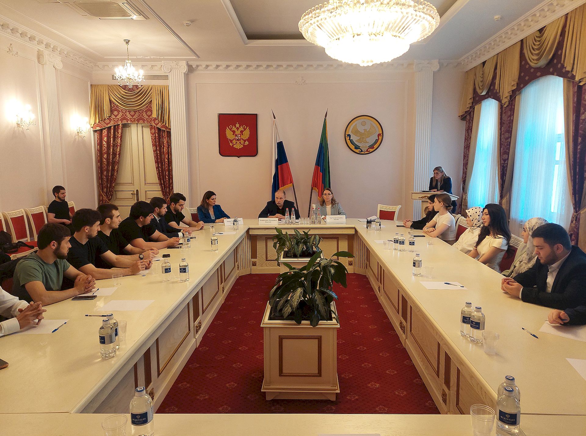 Руководство Постпредства Дагестана провело рабочую встречу с председателями дагестанских студенческих объединений ВУЗов Москвы
