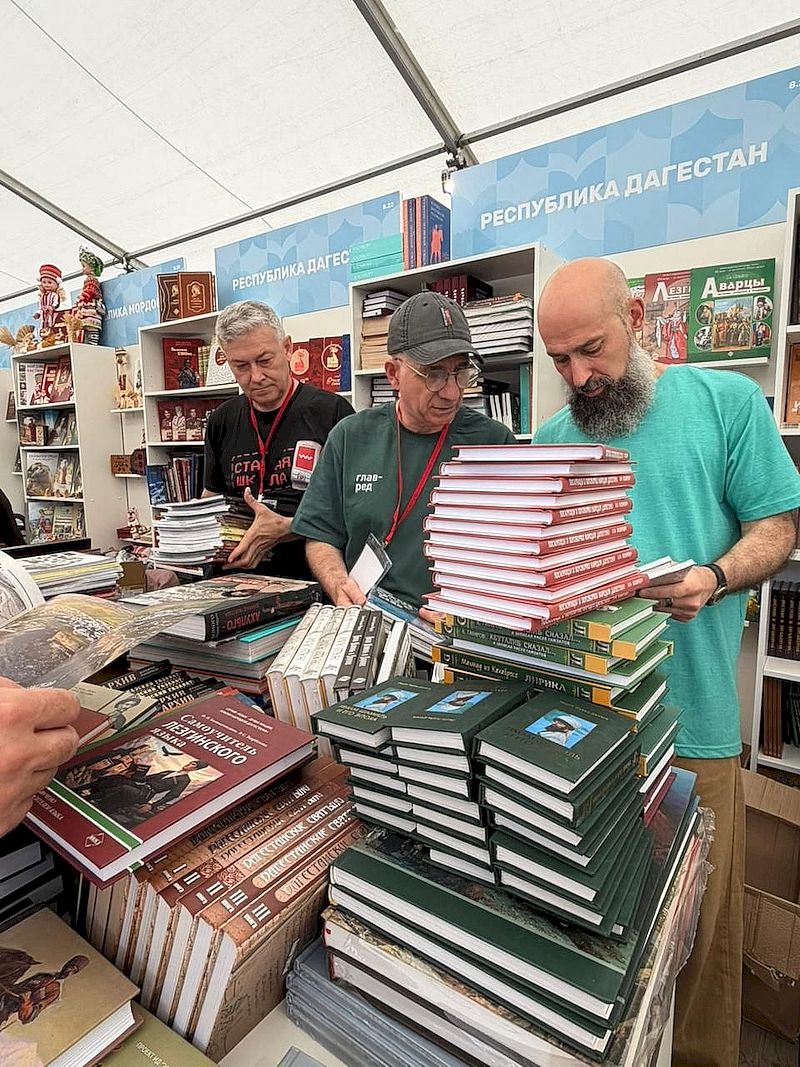 Москвичи и гости столицы приглашаются на XII книжный фестиваль «Красная площадь»