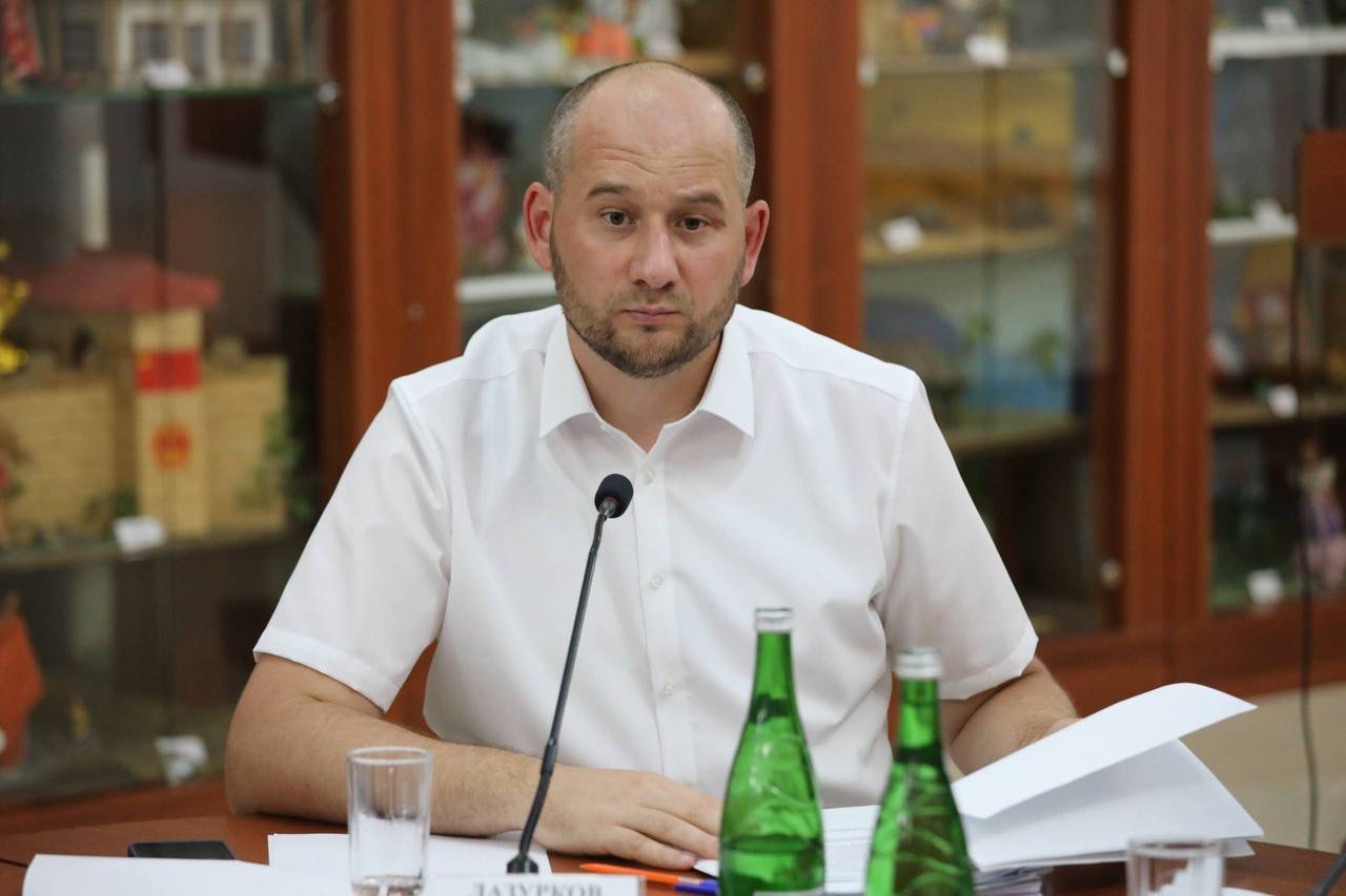 Магомед Рамазанов посетил социальные объекты Кизляра и Кизлярского района