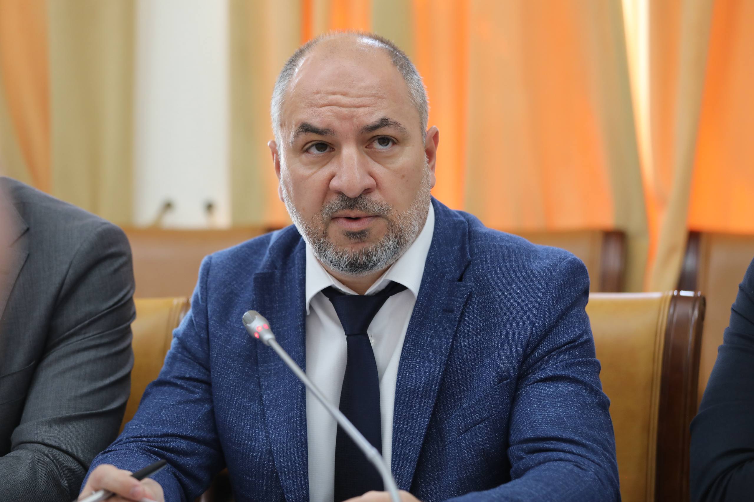 Магомед Рамазанов: «Безналичная оплата в автобусах — это требование, а не пожелание»