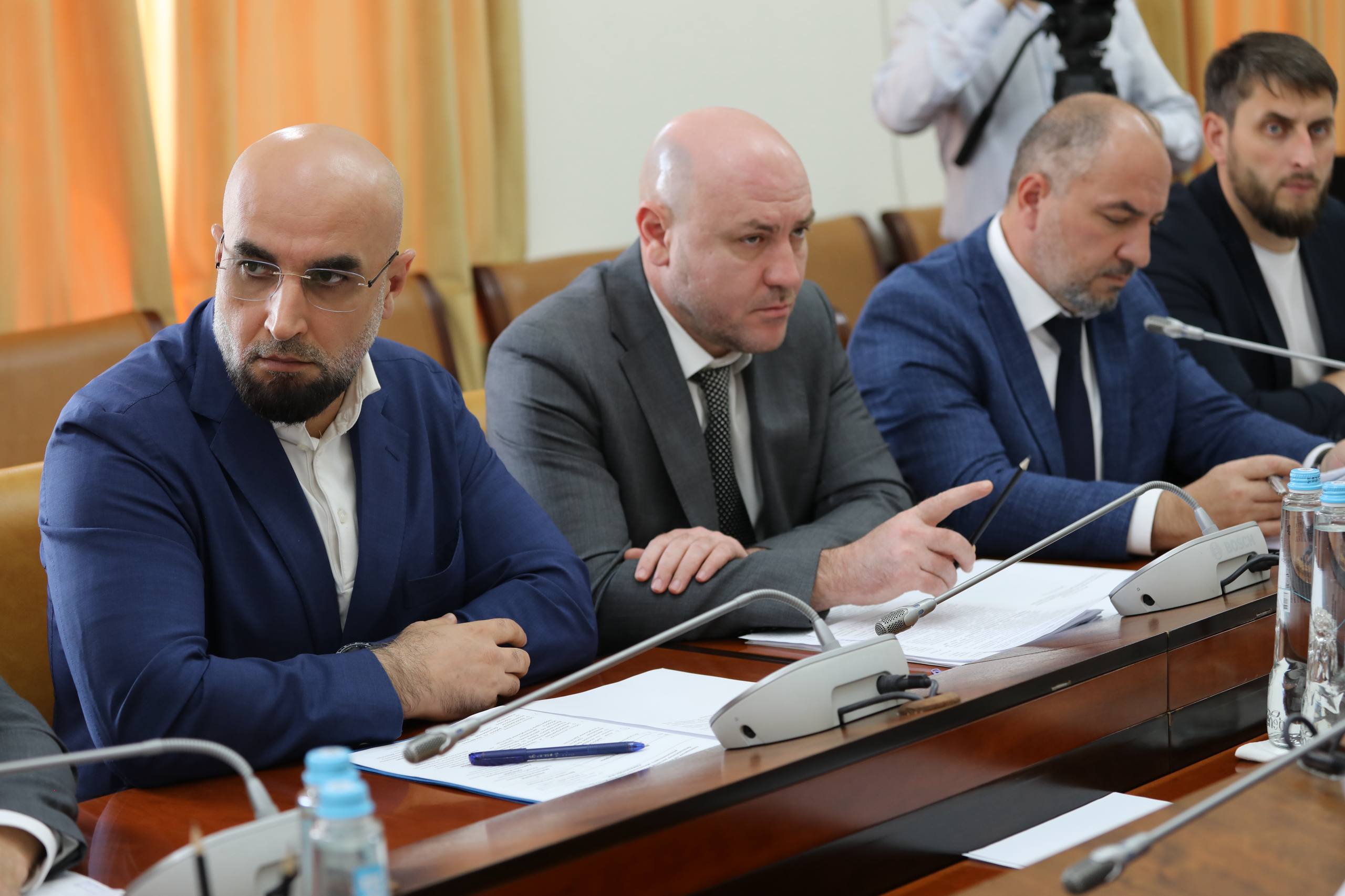 Магомед Рамазанов: «Безналичная оплата в автобусах — это требование, а не пожелание»
