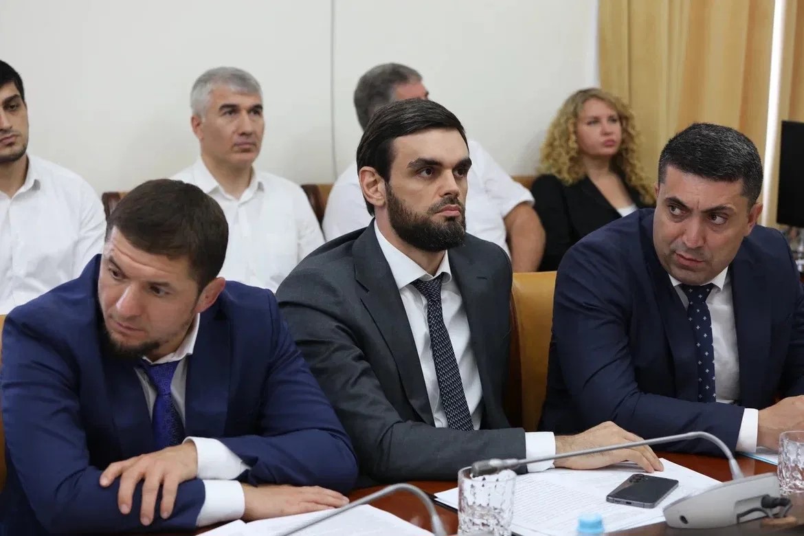 Магомед Рамазанов — органам власти: не занимайтесь отписками, решайте проблемы людей