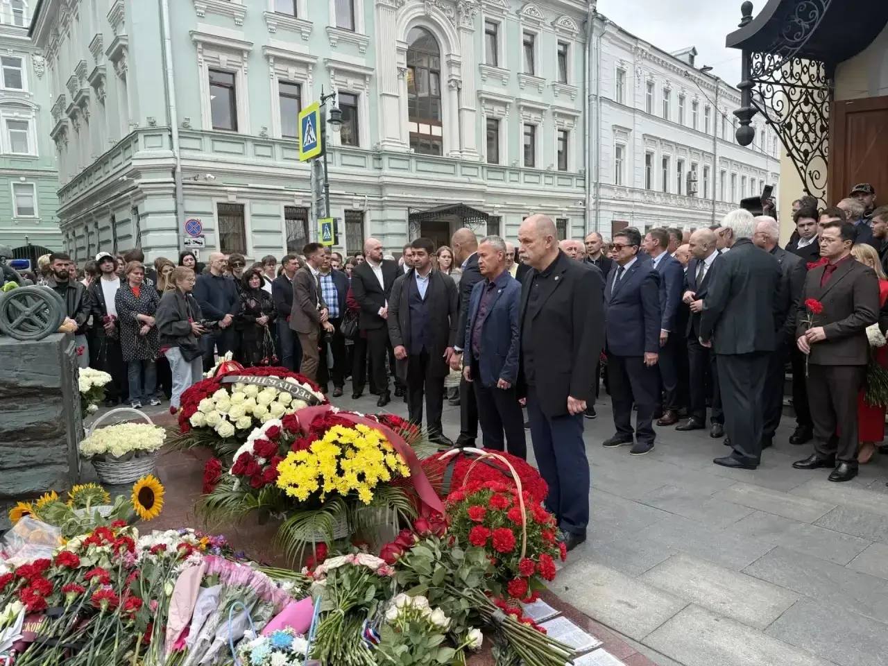 Постоянное представительство Республики Дагестан при Президенте Российской Федерации приняло участие в церемонии памяти жертв теракта в Беслане