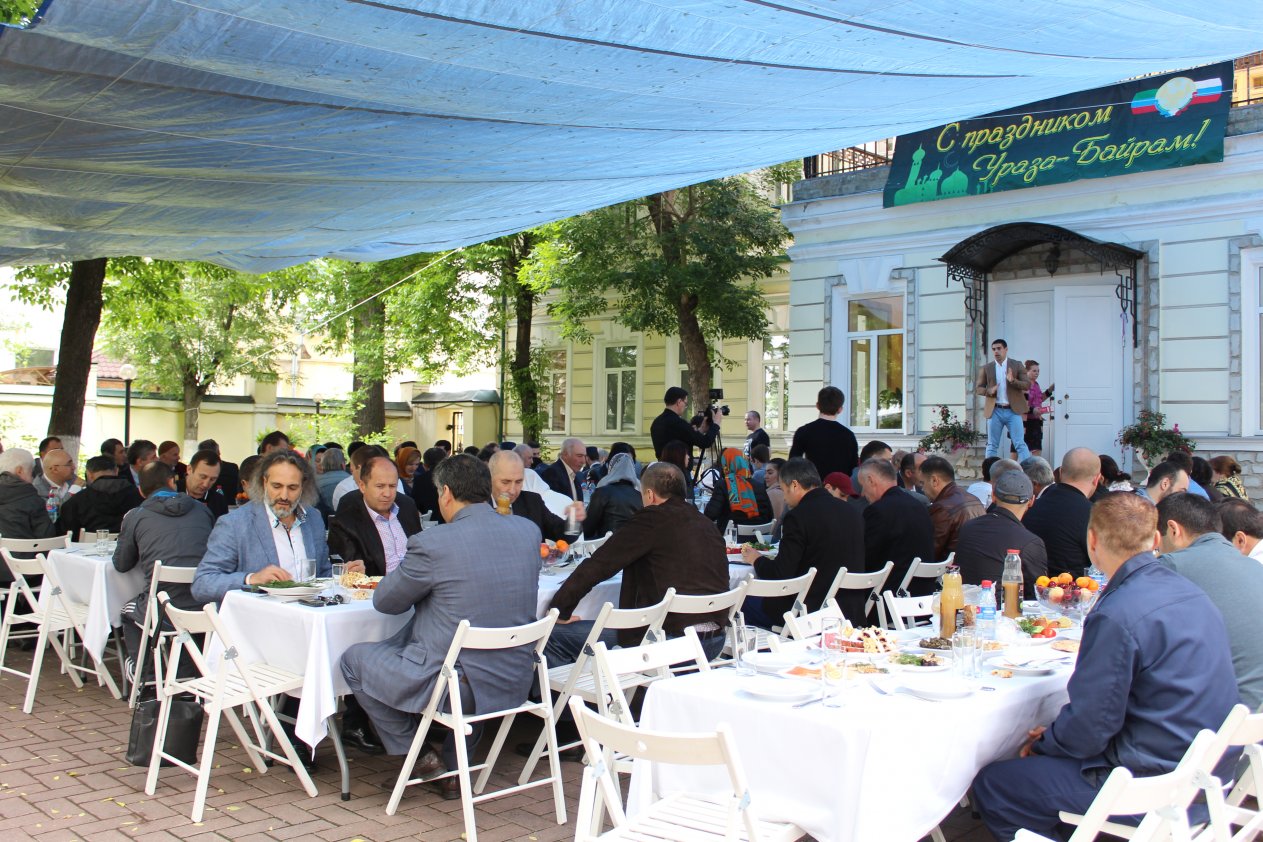 Ураза Байрам в Постпредстве Дагестана собрал земляков